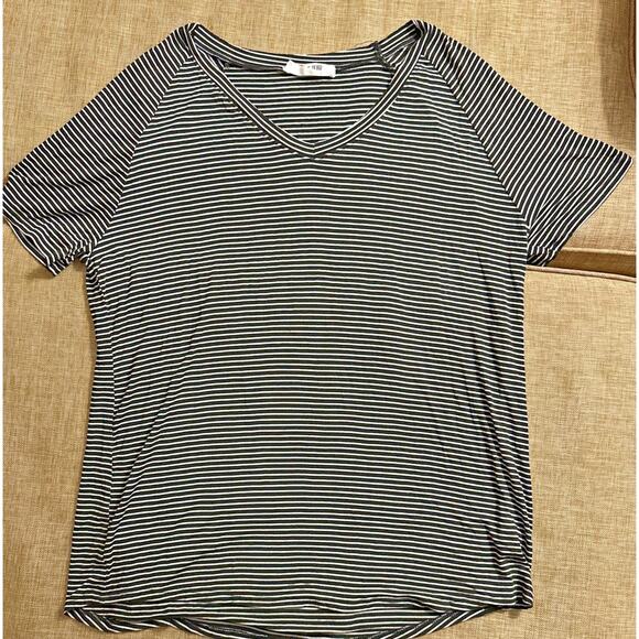 Double Zero Women's T Shirt Tee Top Black White Stripe V Neck Minimalist Quiet S - Picture 1 of 5